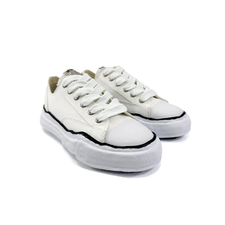 حذاء قماشي ماركة - Brand canvas shoes