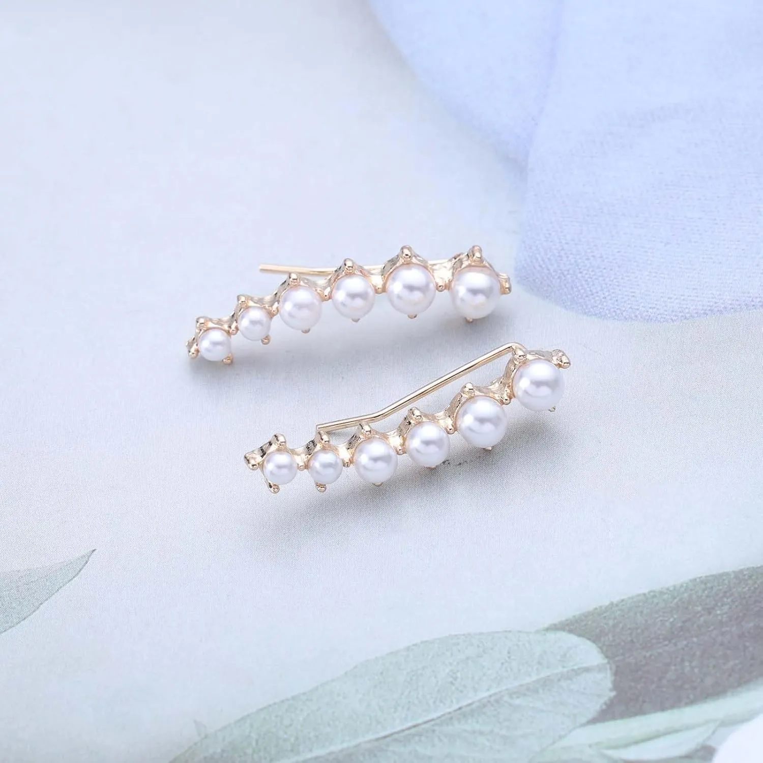 Boho Pearl Ear Climber Earrings White Pearl Crawler Earrings Gold Pearl Cuff Climber Earrings Vine Wrap Studs Earrings Cluster Pearl Earrigns Wedding Earrings Jewelry for Women