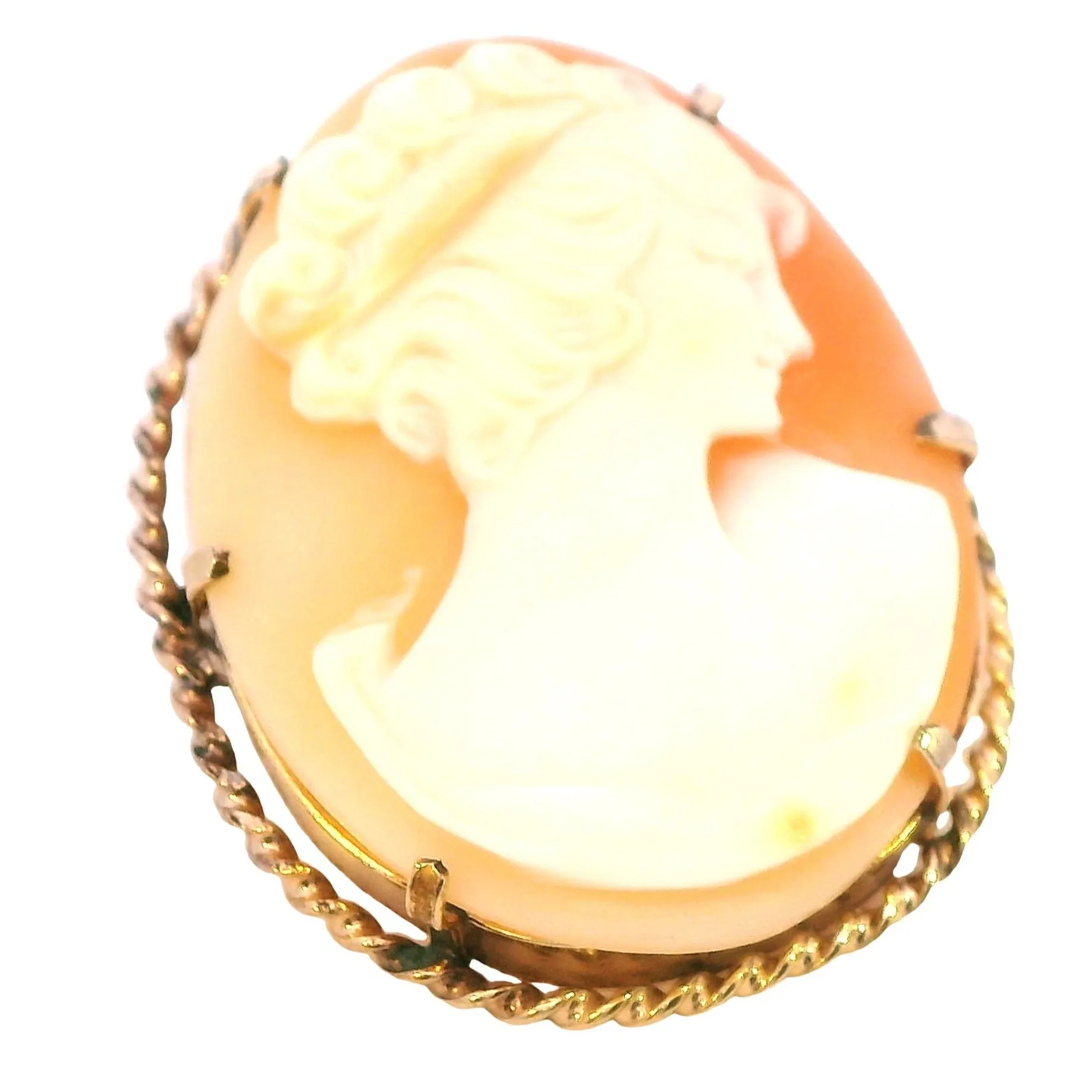 Exquisite Vintage Gold Cameo Brooch - Timeless Elegance