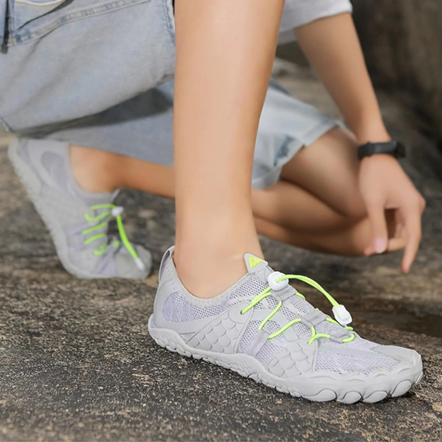Mens Water Shoes,Quick-Dry Lightweight Breathable Cycling Shoes,Outdoor Barefoot Hiking Sneakers,Summer Aqua Pool Surf Swim Shoes Women,Unisex,with Draining Hole