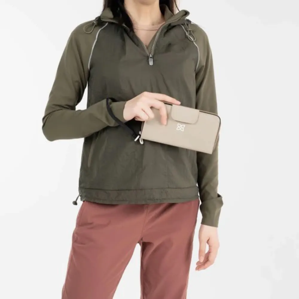 Sherpani Tulum Zip Wristlet Wallet in Con Leche Beige