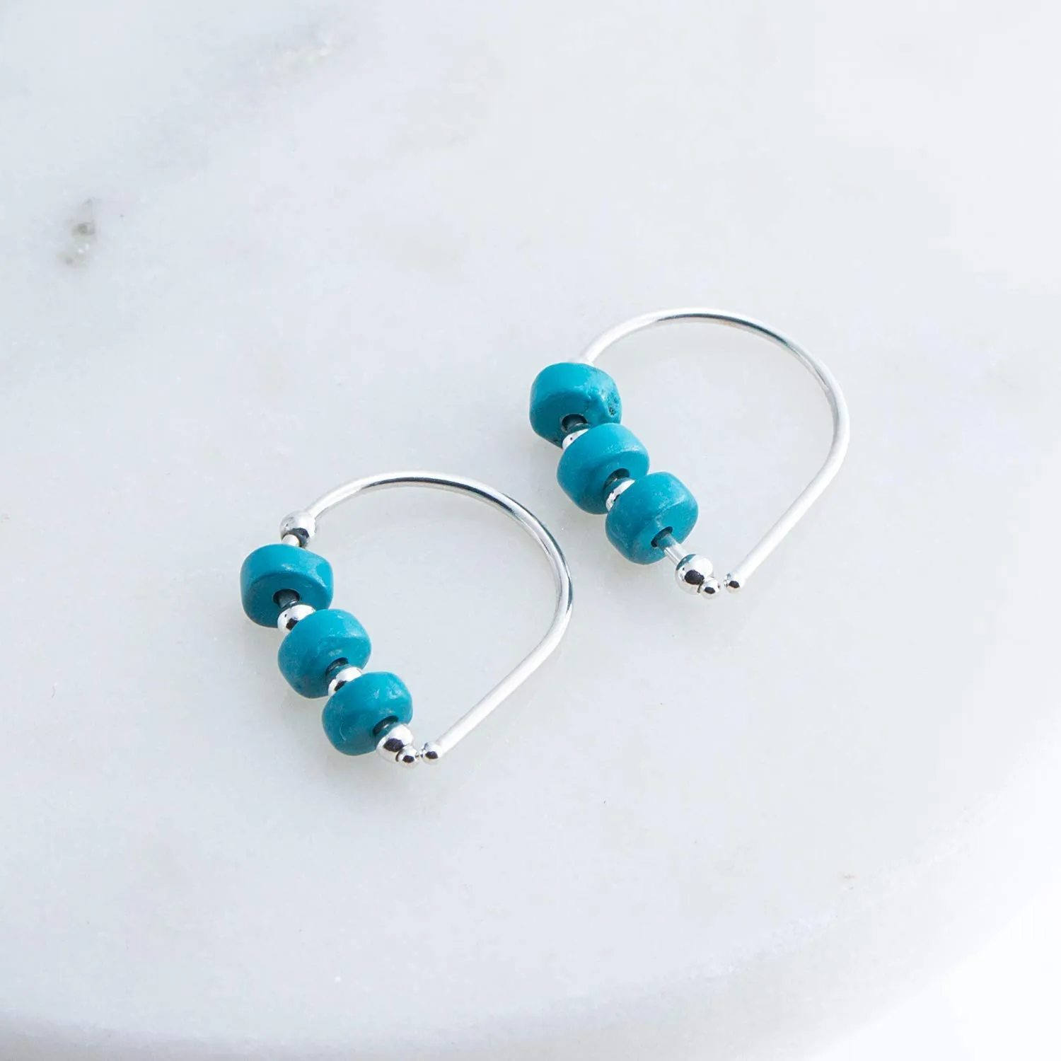 Sterling Silver Wire Huggie Hoop Drops and 4 Small Ball with 3 Turquoise Beads Horseshoe Arc Hook Earrings (Sterling Silver/Turquoise Stone 3 Beads)