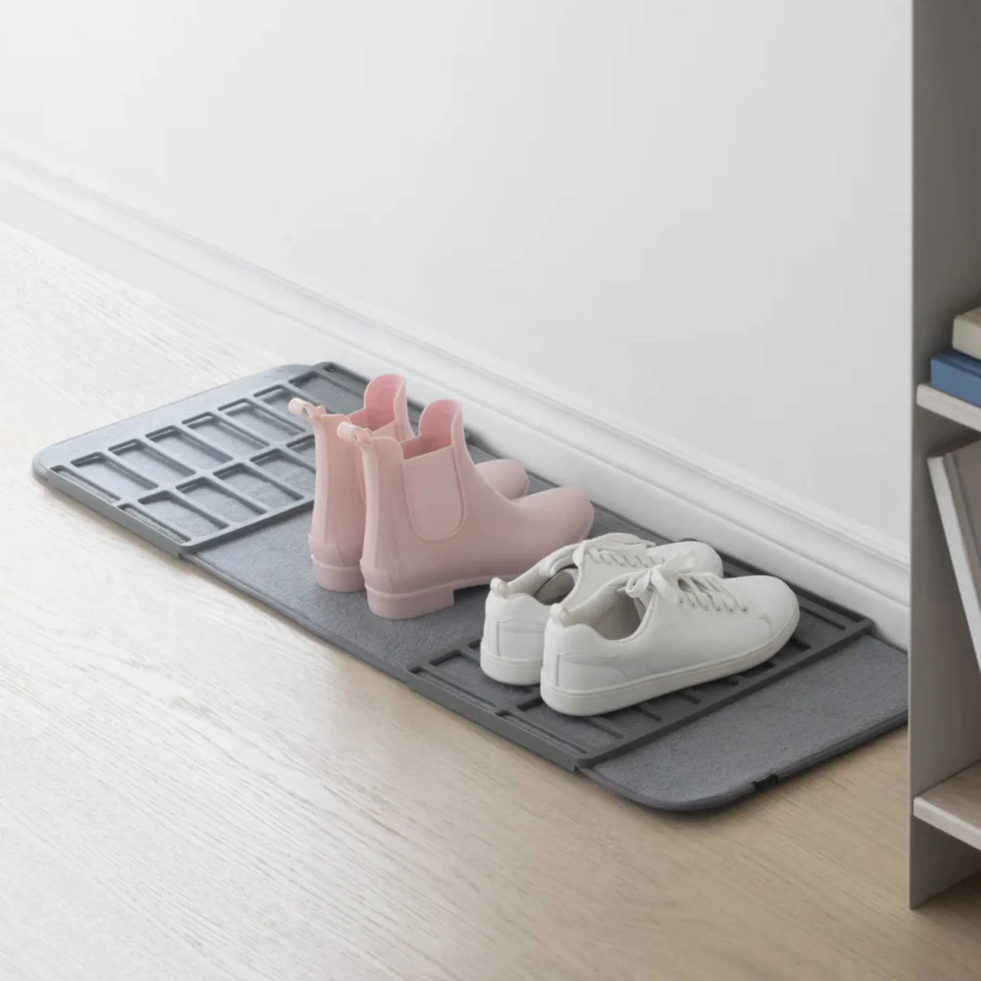 Umbra Shoe Dry shoe rack with mat