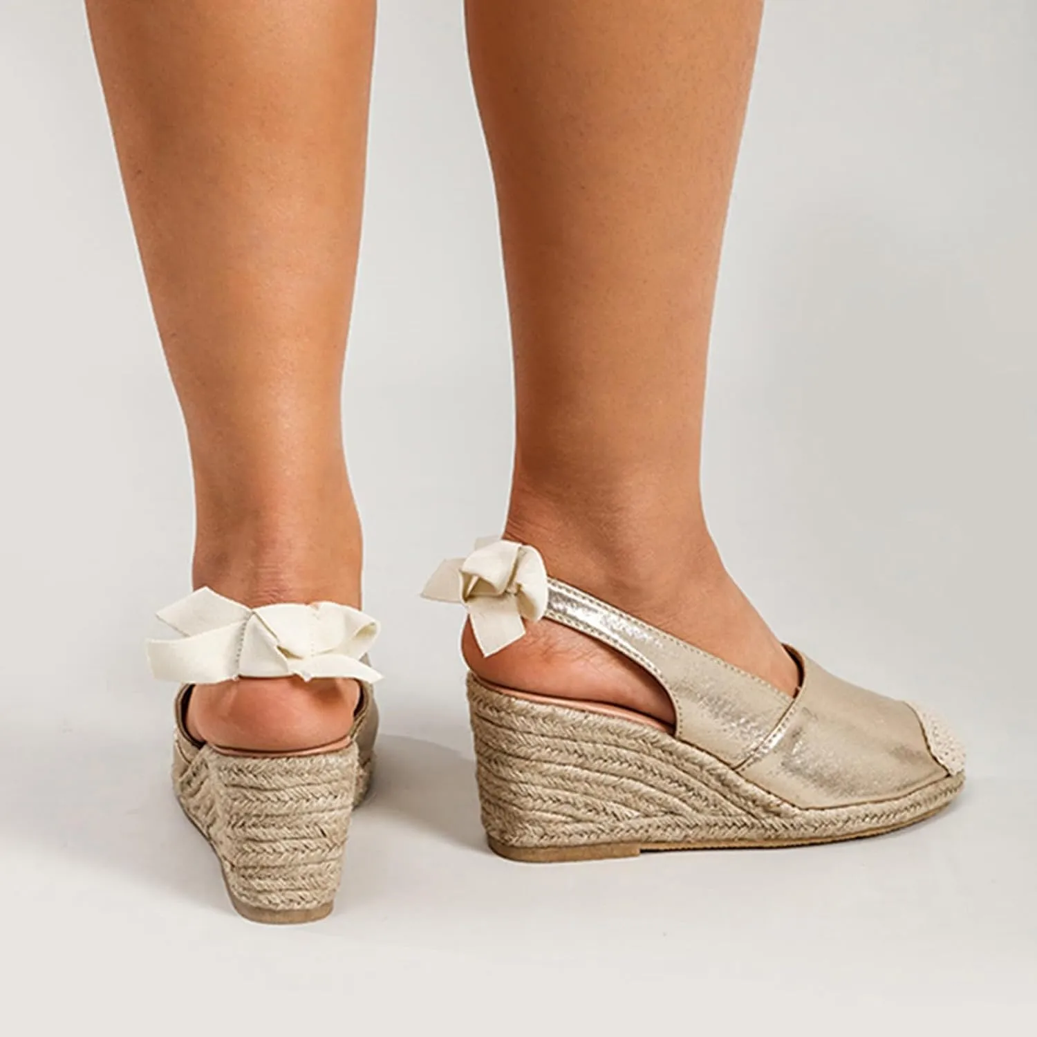 Wedge Sandals for Women Closed Toe Woven Espadrille Flats Women's Back Lace-Up Wedge Heels Summer Dress Shoes